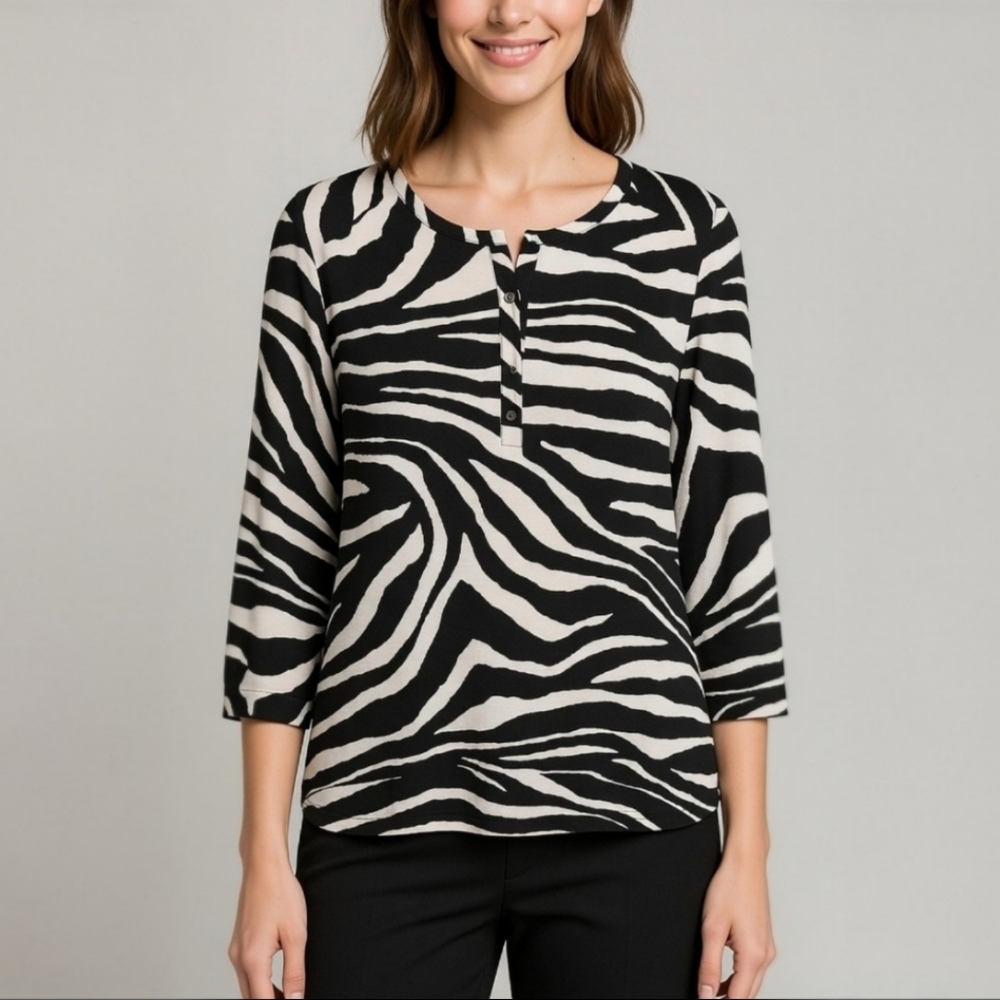 Chico’s Bold Zebra Striped Popover Tunic Top Animal Print Career Casual Size 2
